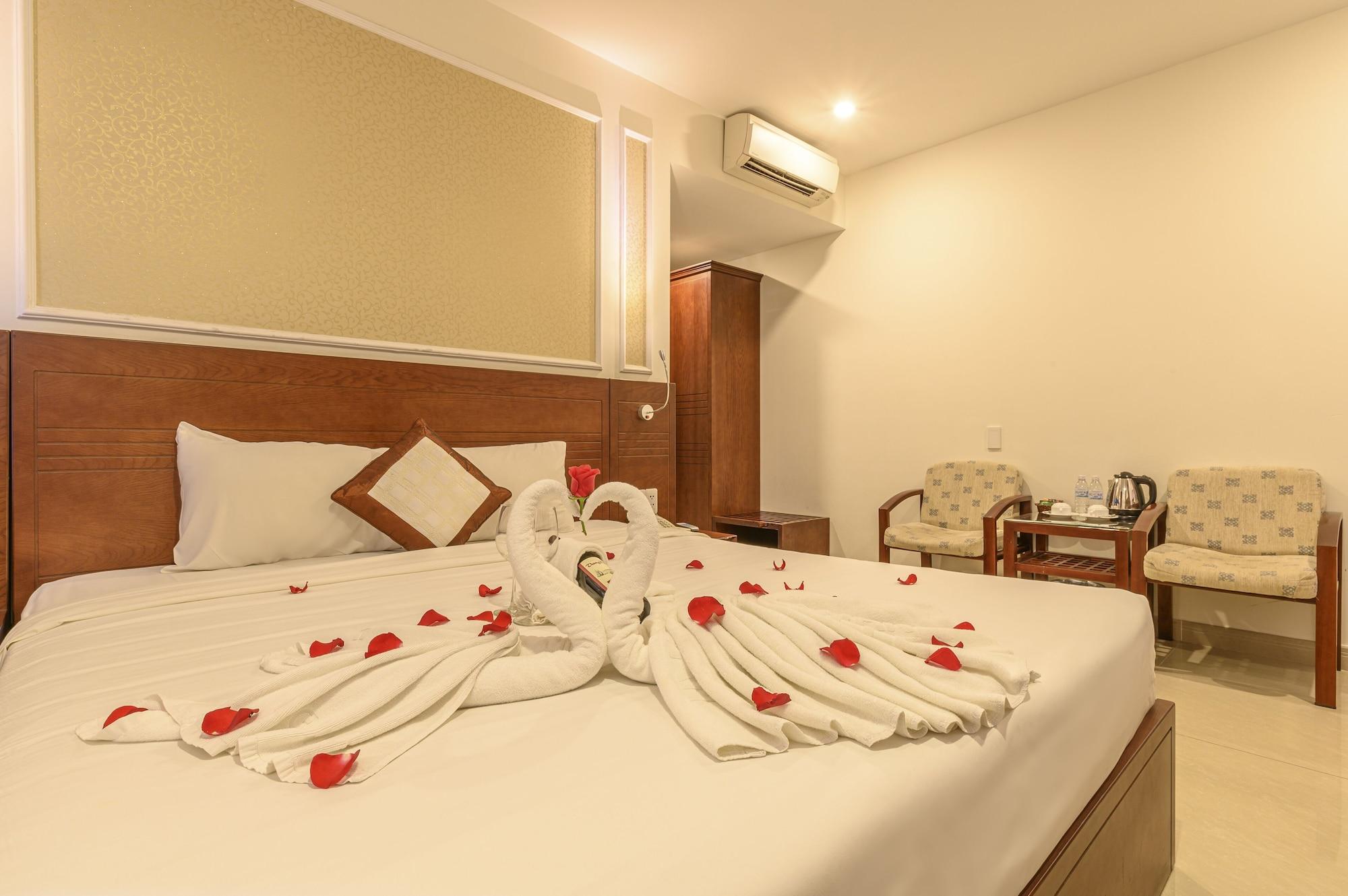 Hoang Linh Dan Hotel Дананг Екстериор снимка